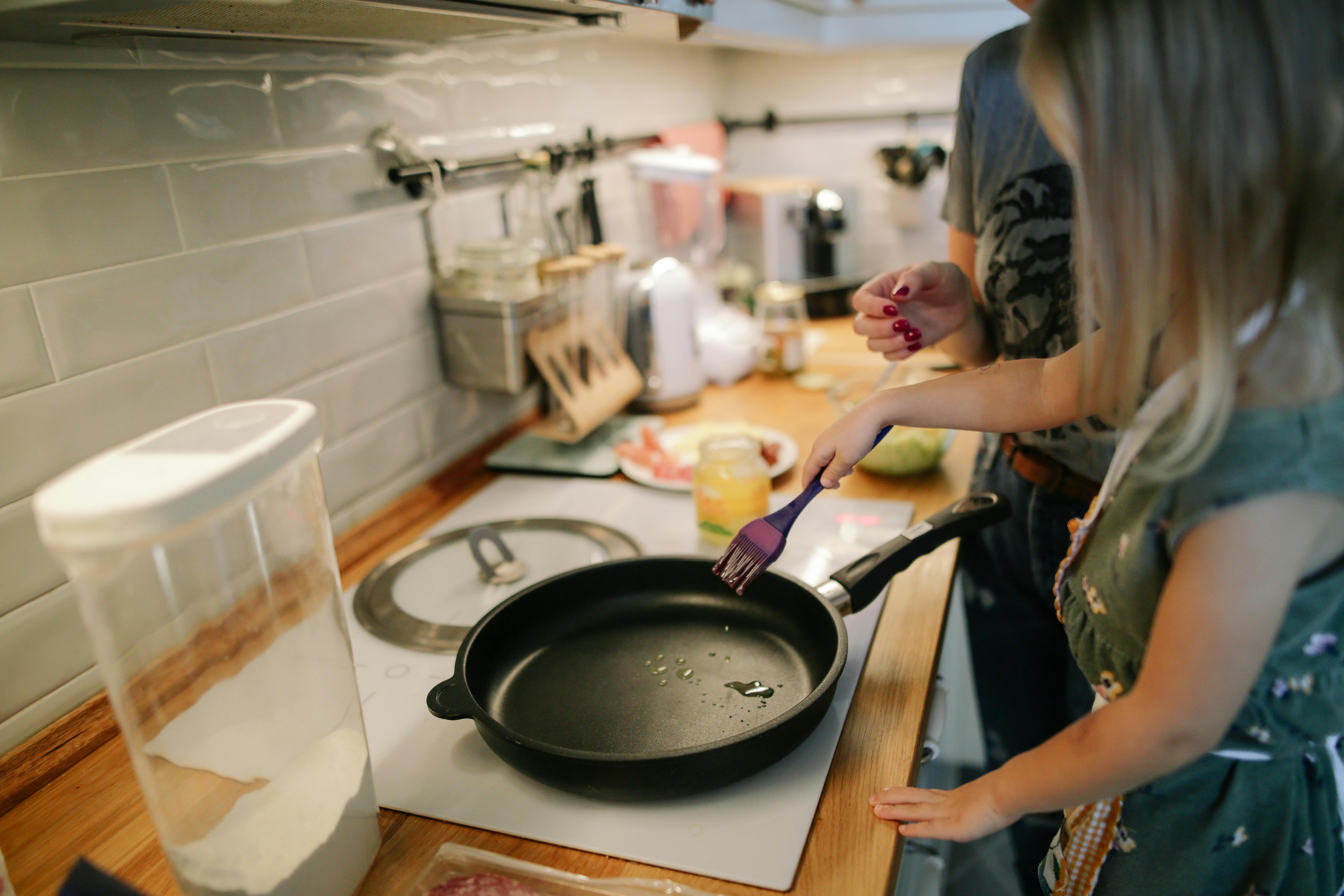 Best Gift Ideas for Couples Who Enjoy Cooking Together